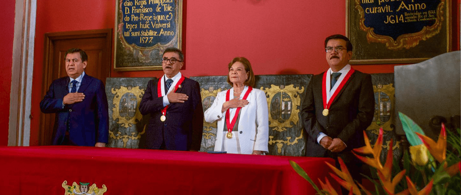 UNMSM distinguió trayectorias e instituciones emblemáticas en ceremonia por su 475.º aniversario