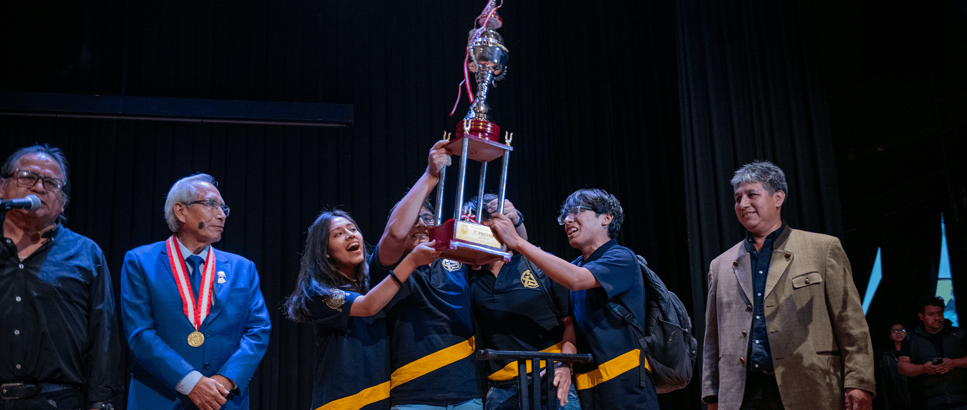 Ingeniería de Sistemas e Informática se impuso en el festival de música del XXVIII Festival de Folklore Interfacultades de la UNMSM